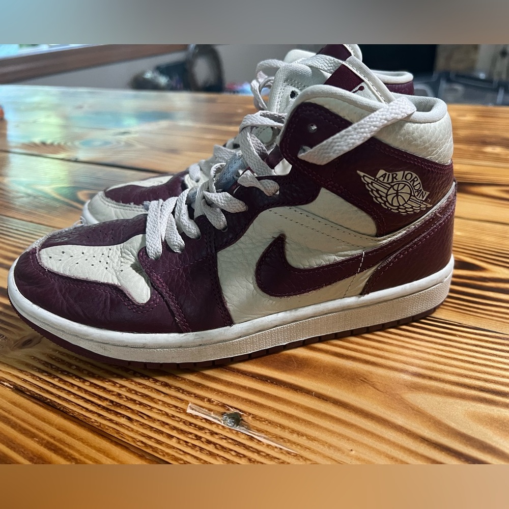 Air Jordan 1 🔥Women’s size 7 ❤️